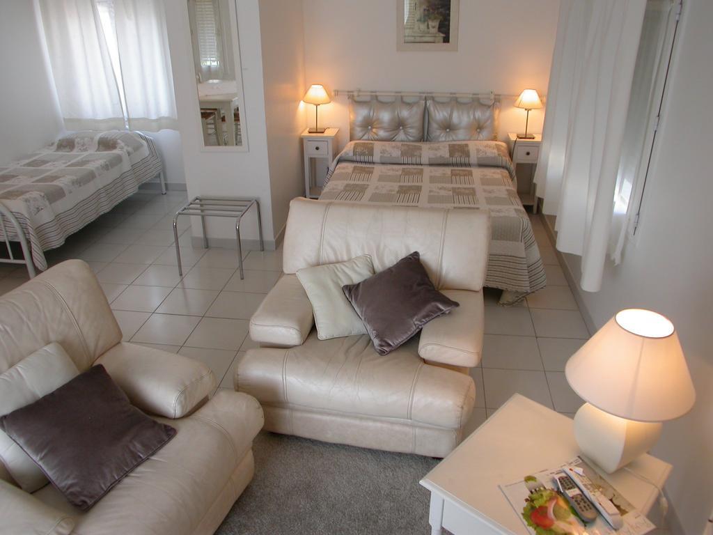 Apartments La Madeleine Avignon Room photo