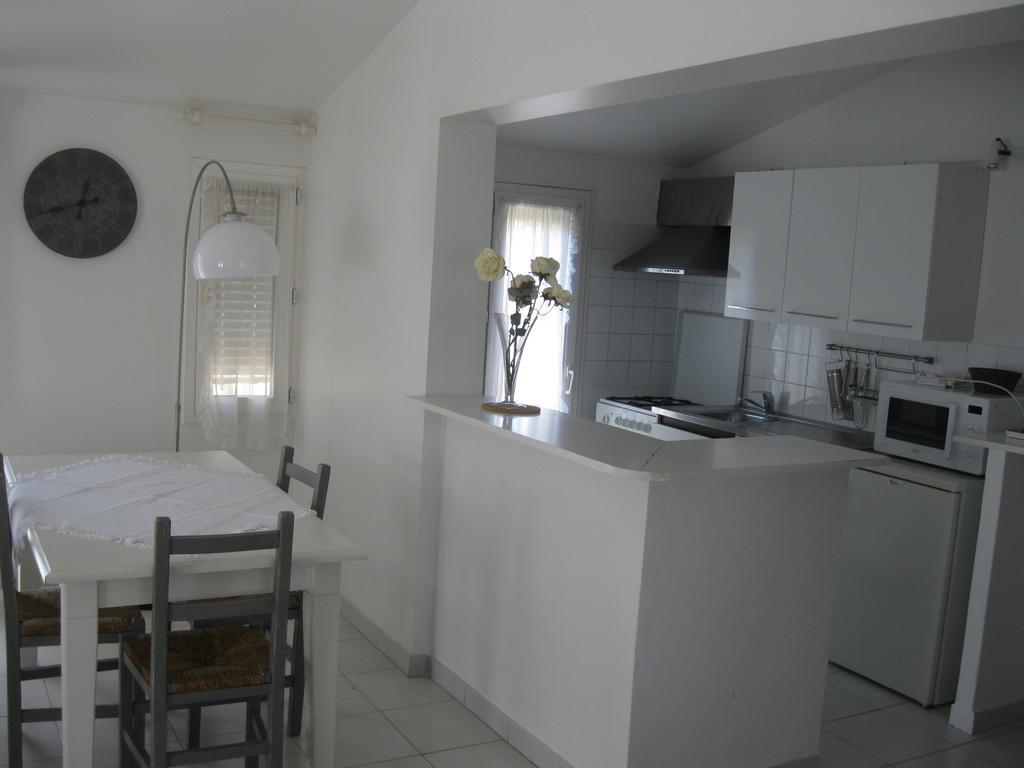 Apartments La Madeleine Avignon Room photo