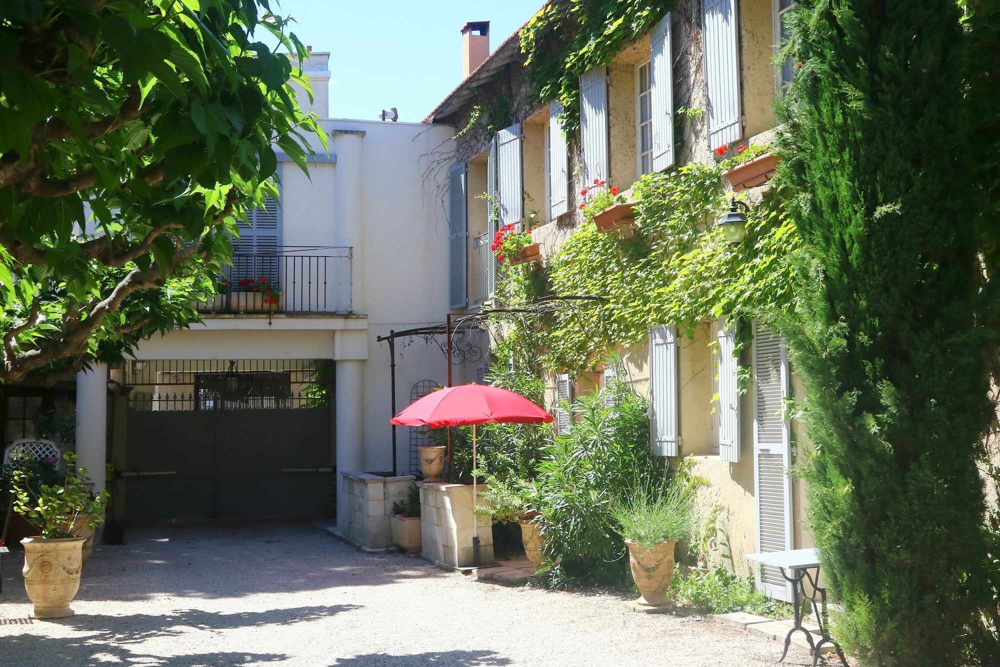 Apartments La Madeleine Avignon Exterior photo